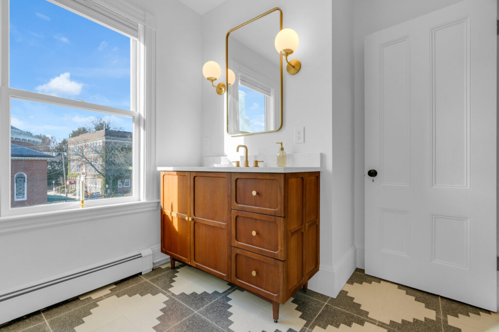CUSTOM VANITIES Services