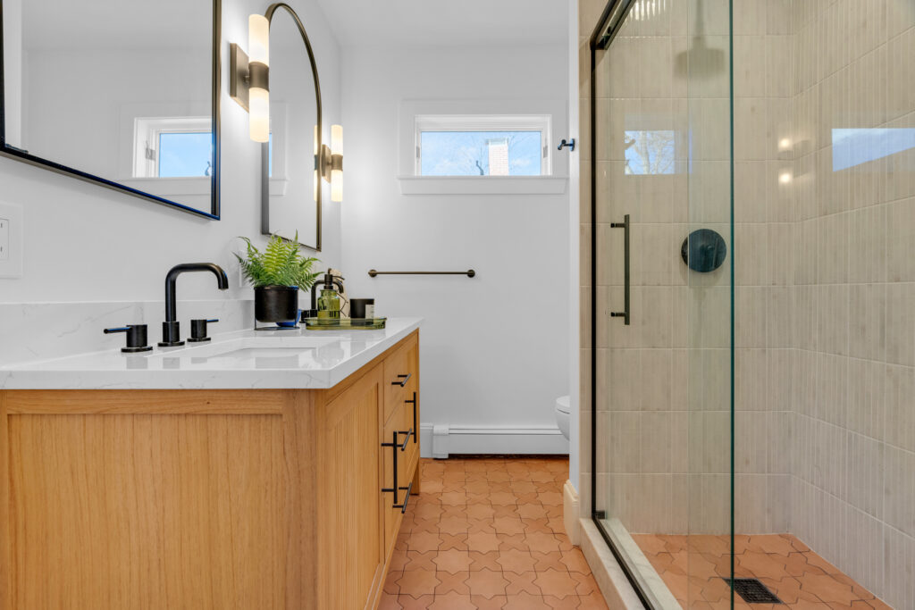 Bathroom FIXTURES & HARDWARE 2